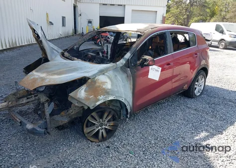 2018 Kia Sportage Lx z USA, uszkodzony, nr VIN KNDPMCAC9J7393342